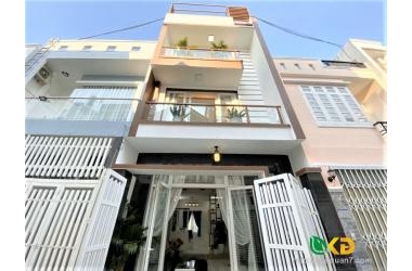 Bán nhà Lạc Long Quân 2 bước chạm Tây Hồ:28m, 5 tầng, mặt tiền 2.7m. giá 2.95ty